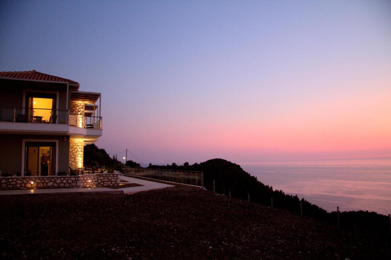 Melikiron Luxury Apartments Ayios Nikitas Bagian luar foto