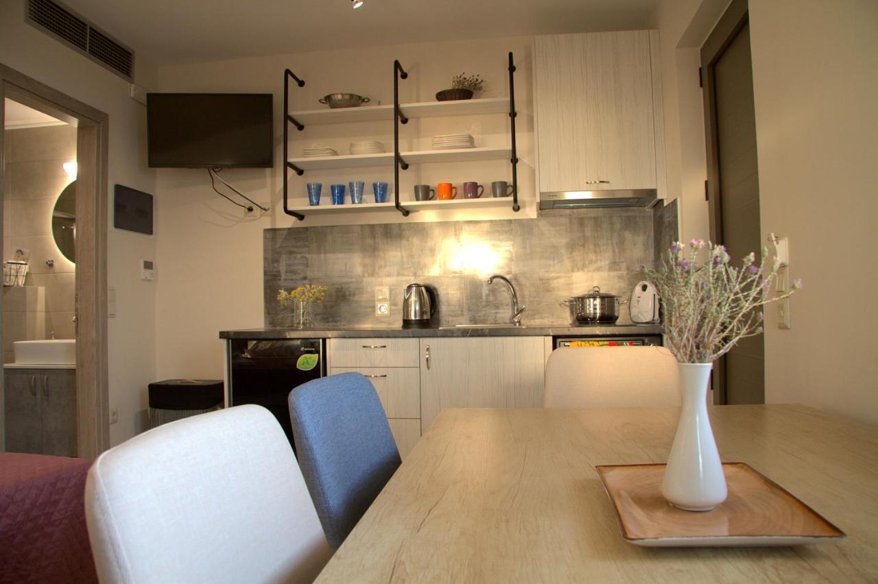 Melikiron Luxury Apartments Ayios Nikitas Bagian luar foto