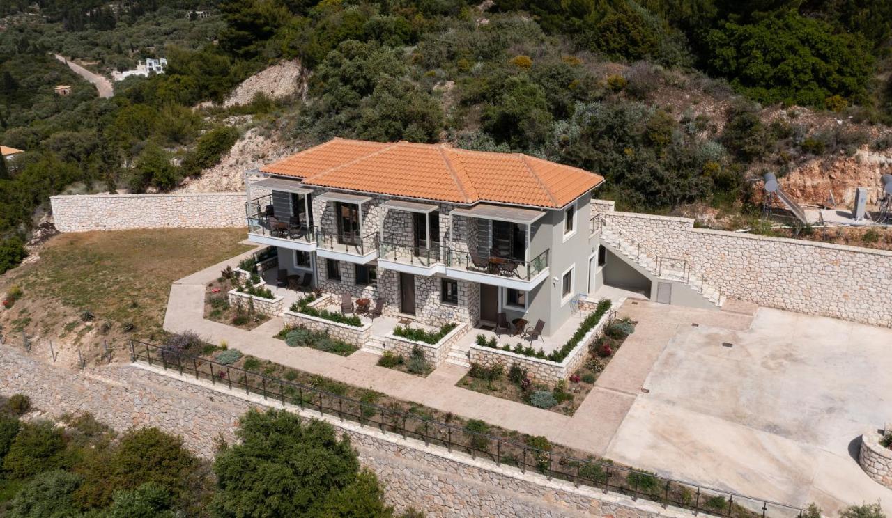 Melikiron Luxury Apartments Ayios Nikitas Bagian luar foto