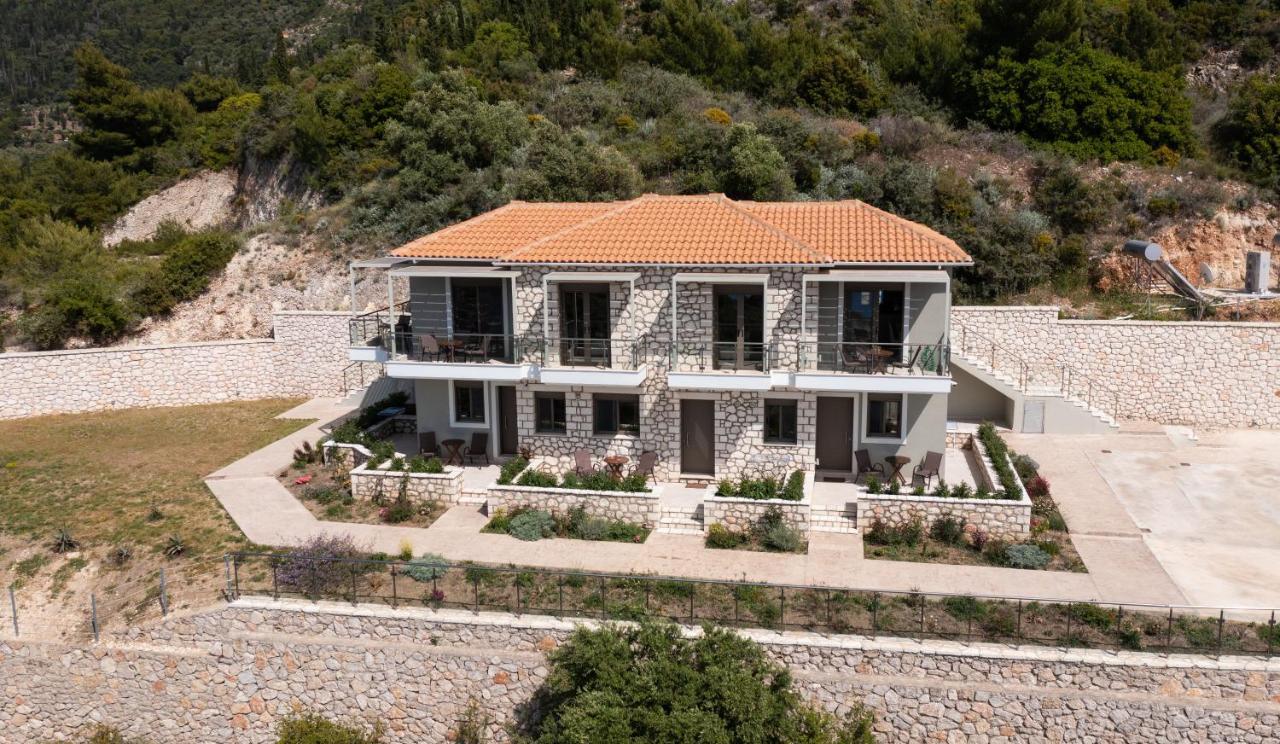 Melikiron Luxury Apartments Ayios Nikitas Bagian luar foto
