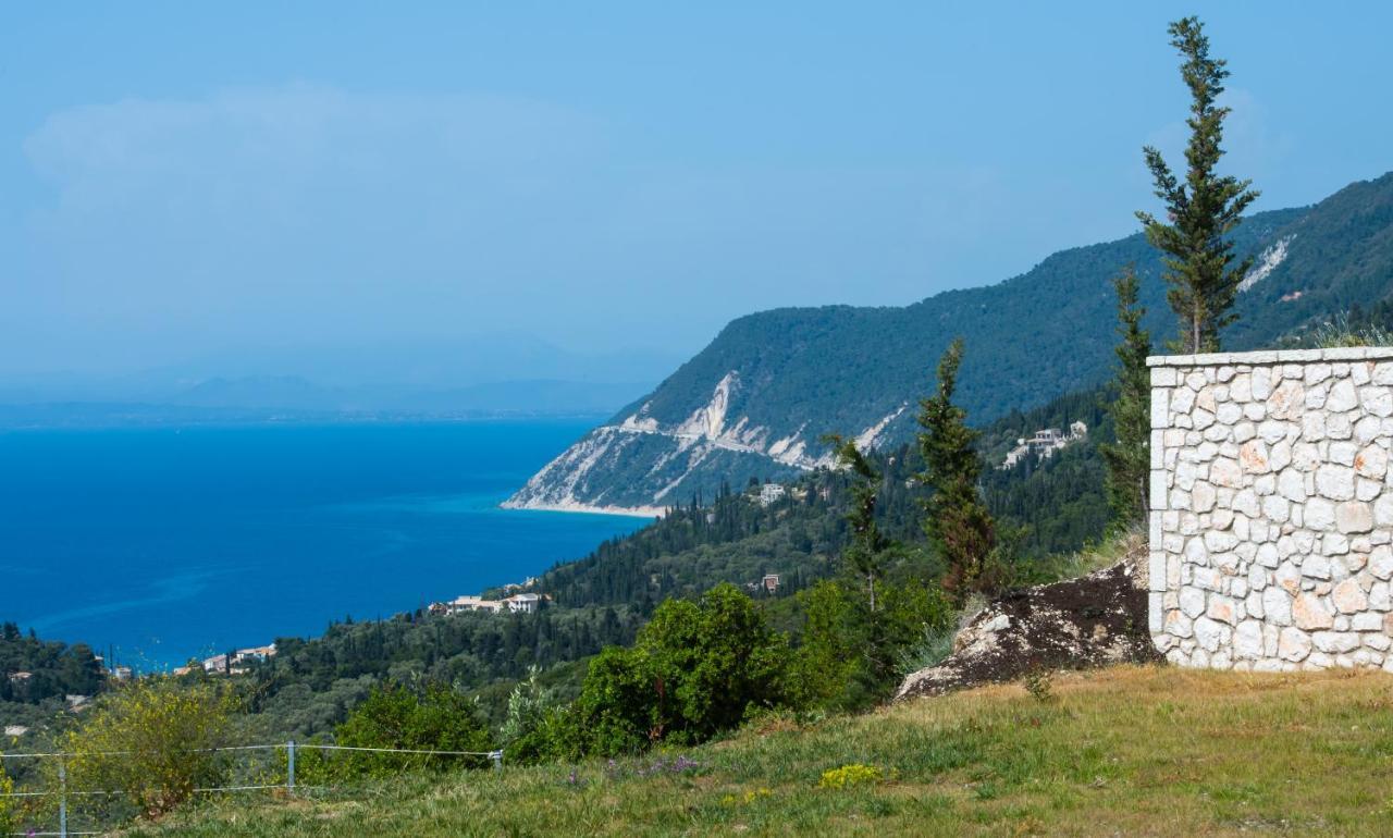 Melikiron Luxury Apartments Ayios Nikitas Bagian luar foto