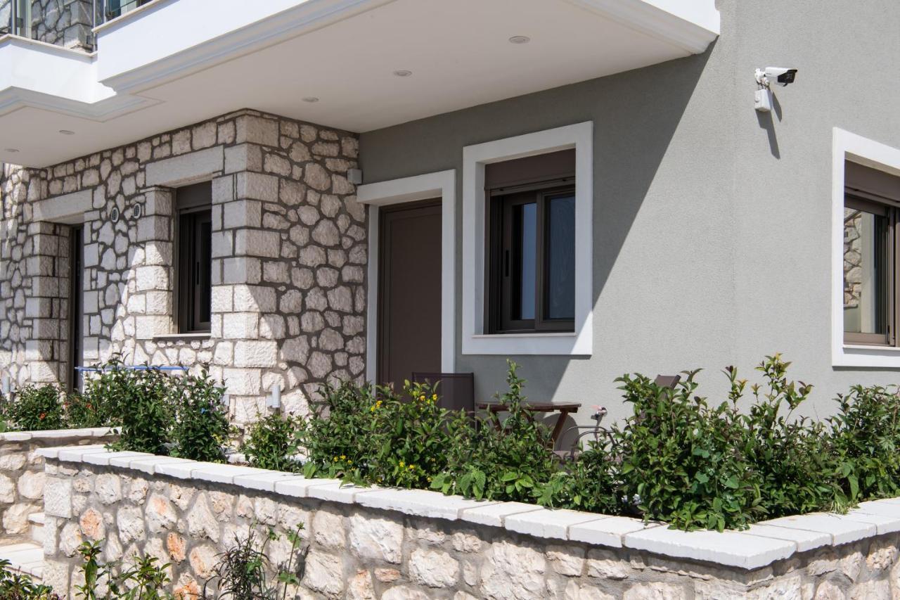 Melikiron Luxury Apartments Ayios Nikitas Bagian luar foto