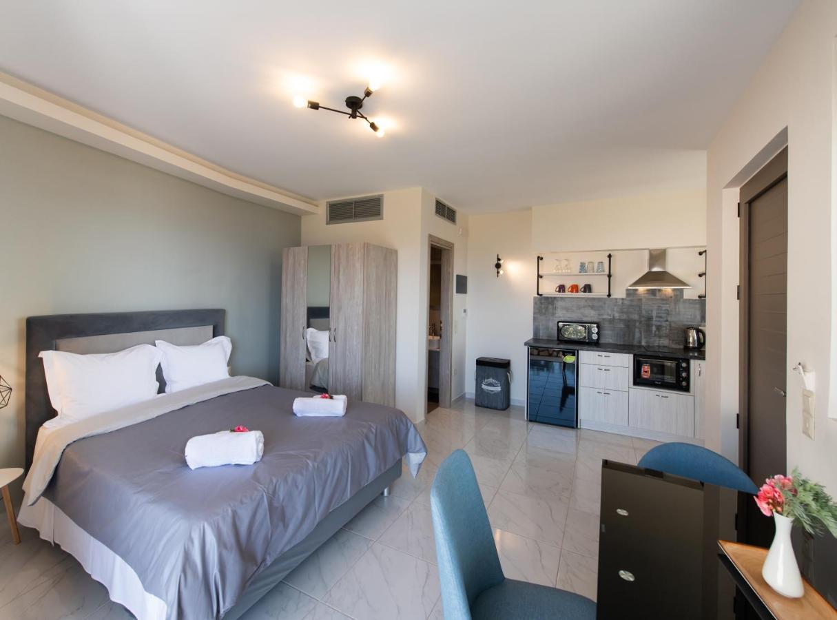 Melikiron Luxury Apartments Ayios Nikitas Bagian luar foto