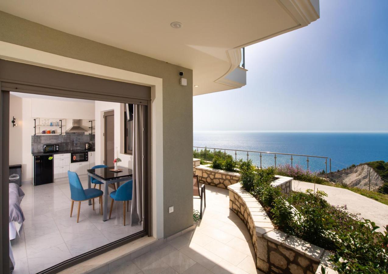 Melikiron Luxury Apartments Ayios Nikitas Bagian luar foto