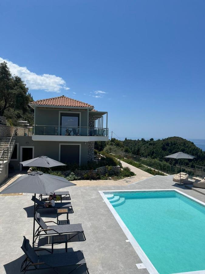Melikiron Luxury Apartments Ayios Nikitas Bagian luar foto
