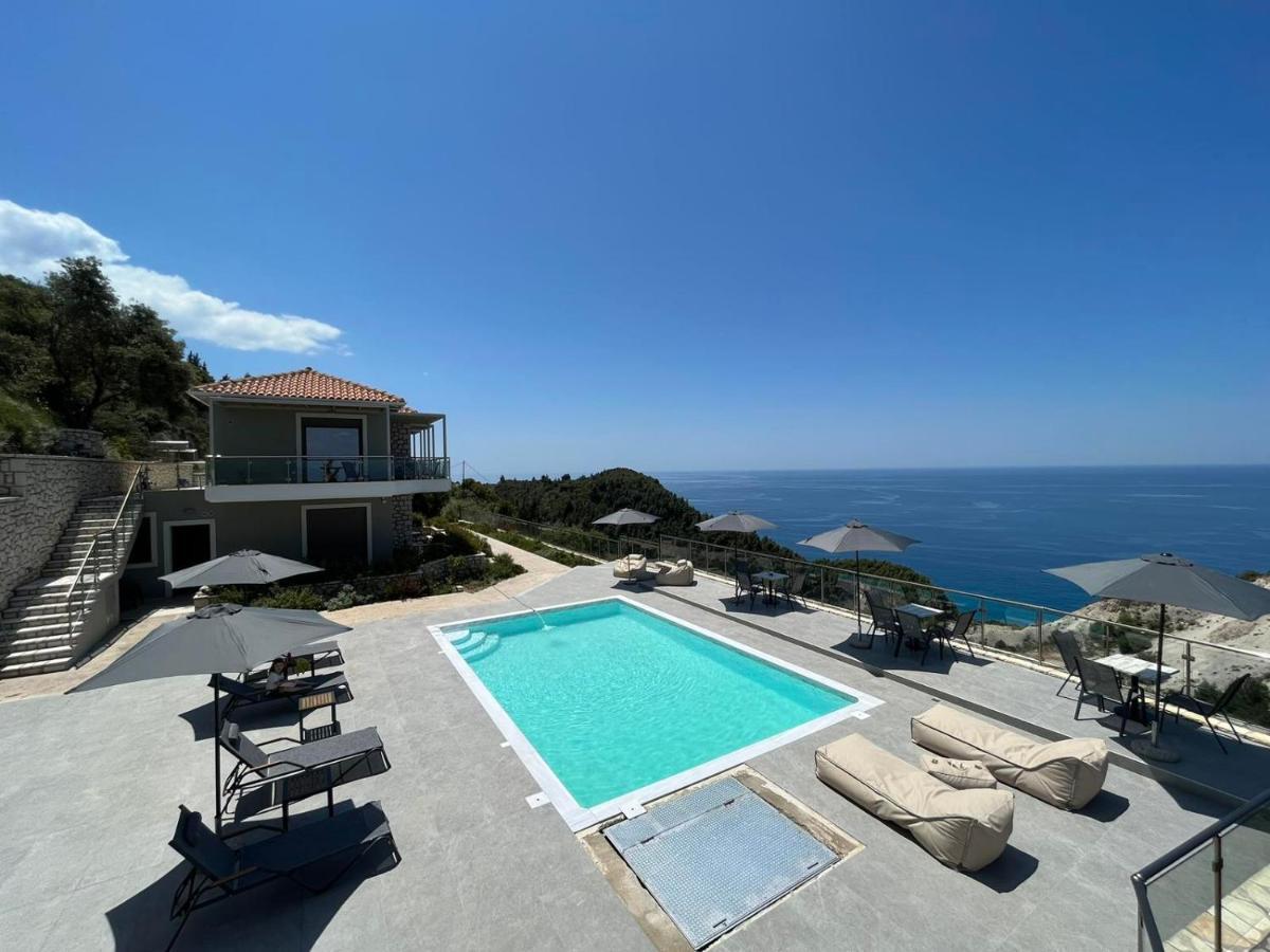 Melikiron Luxury Apartments Ayios Nikitas Bagian luar foto