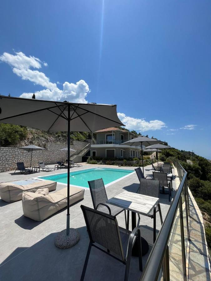Melikiron Luxury Apartments Ayios Nikitas Bagian luar foto