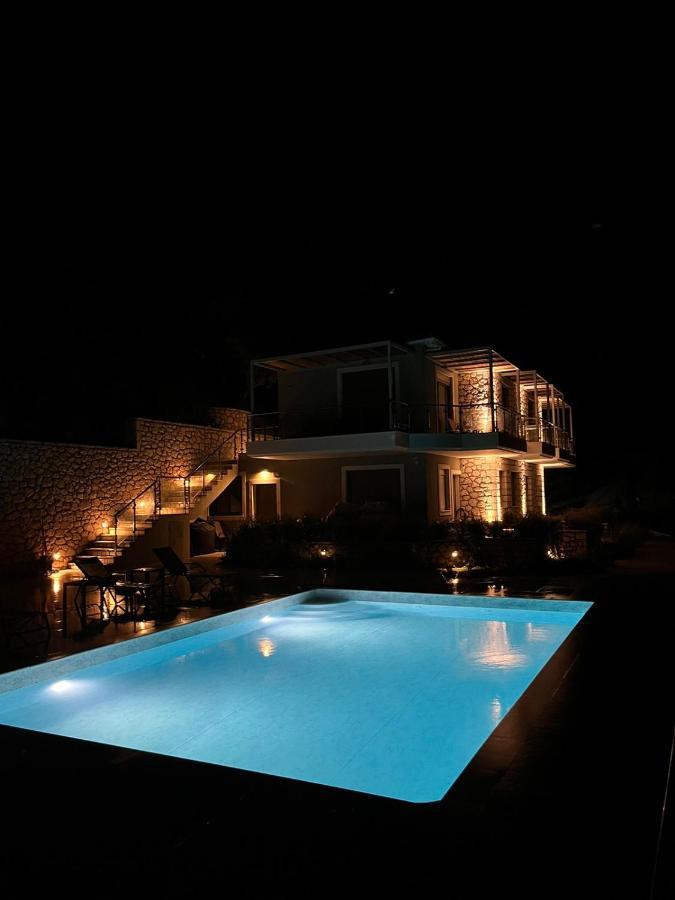Melikiron Luxury Apartments Ayios Nikitas Bagian luar foto