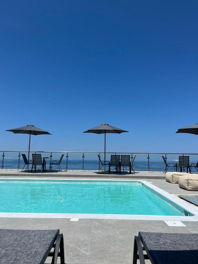 Melikiron Luxury Apartments Ayios Nikitas Bagian luar foto